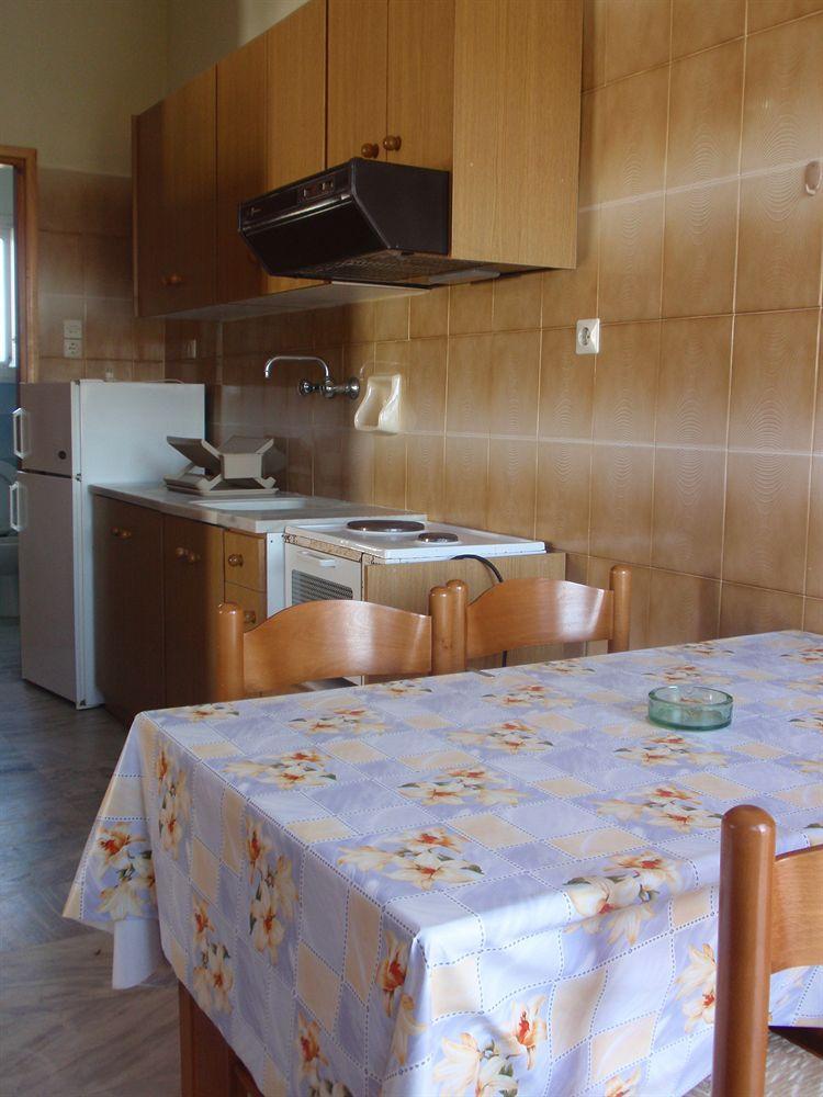 Hotel Smaragdi Apartments Vissa Екстер'єр фото