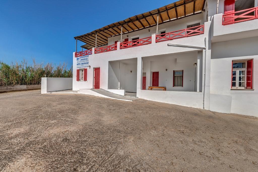 Hotel Smaragdi Apartments Vissa Екстер'єр фото
