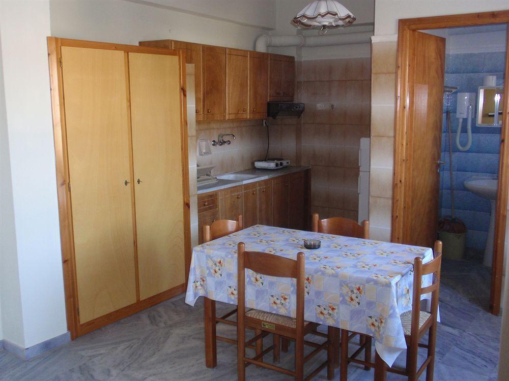 Hotel Smaragdi Apartments Vissa Екстер'єр фото