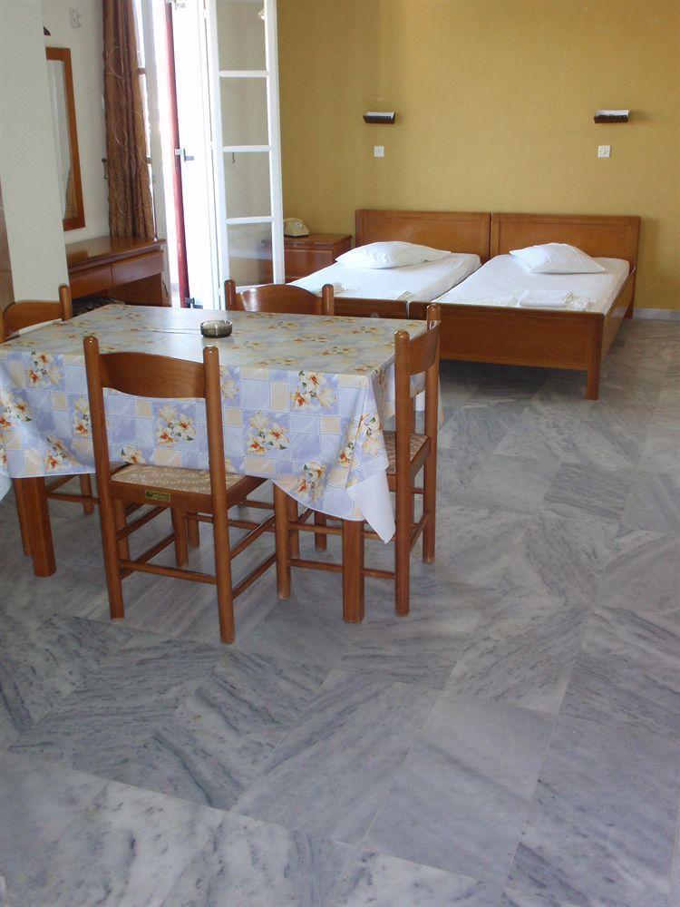 Hotel Smaragdi Apartments Vissa Екстер'єр фото