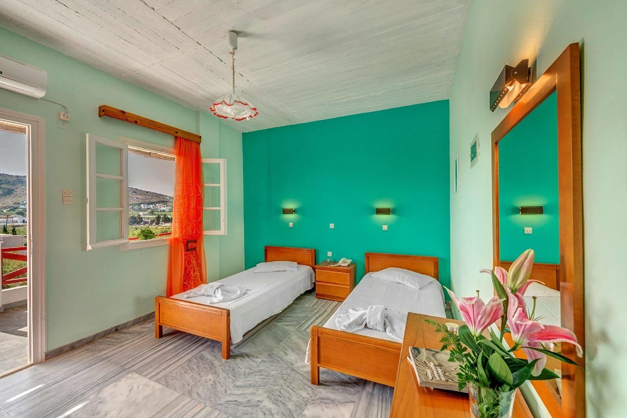 Hotel Smaragdi Apartments Vissa Екстер'єр фото