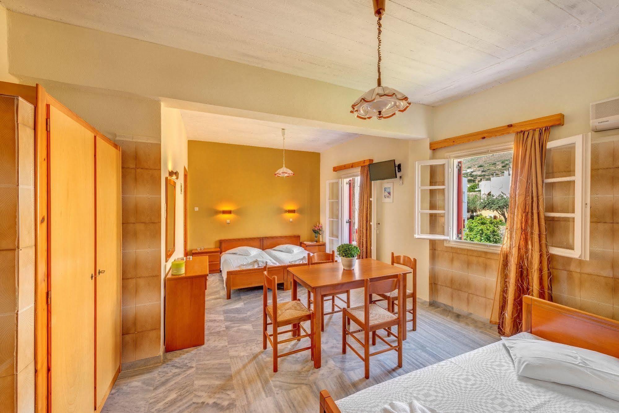 Hotel Smaragdi Apartments Vissa Екстер'єр фото