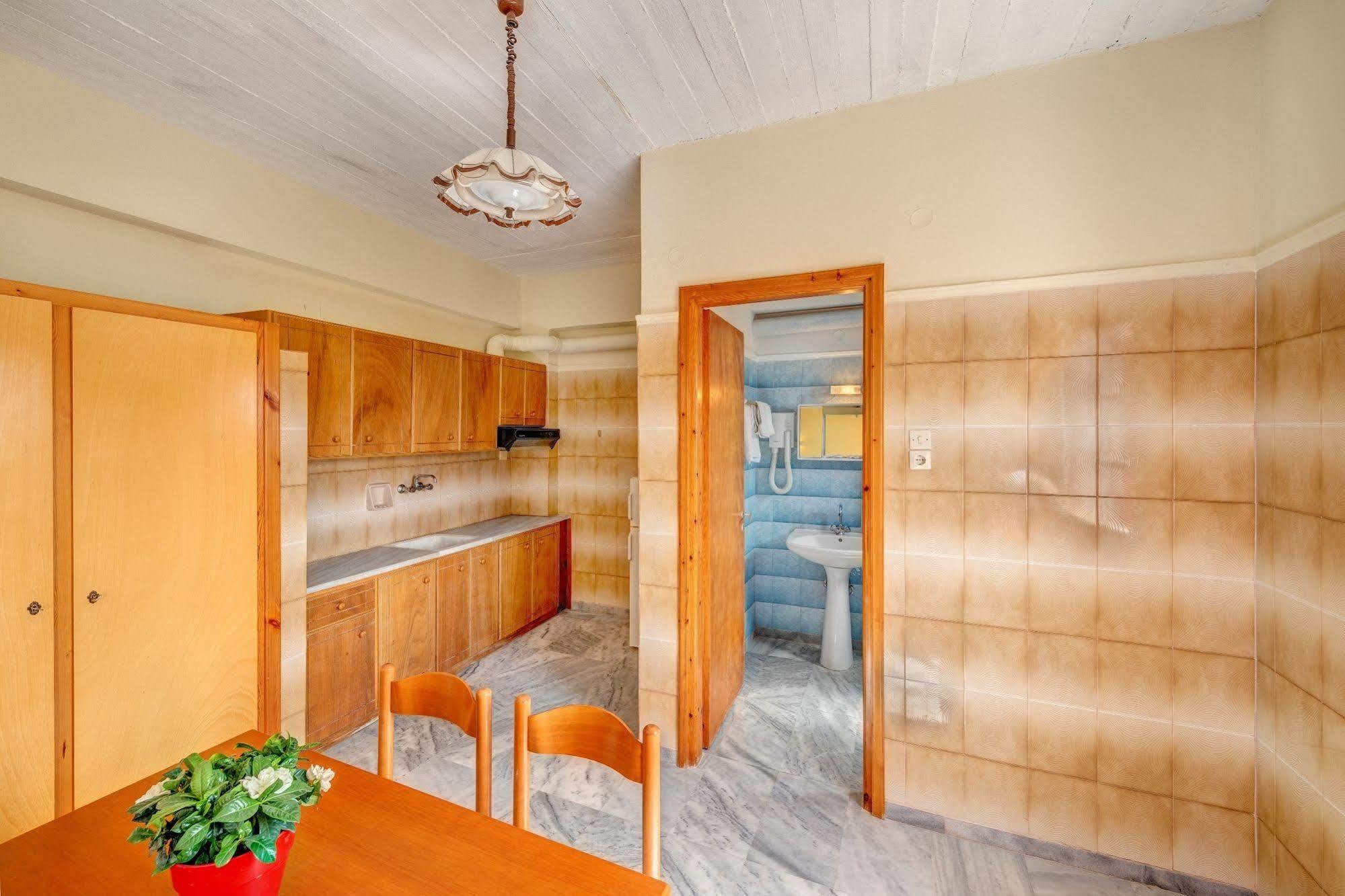 Hotel Smaragdi Apartments Vissa Екстер'єр фото