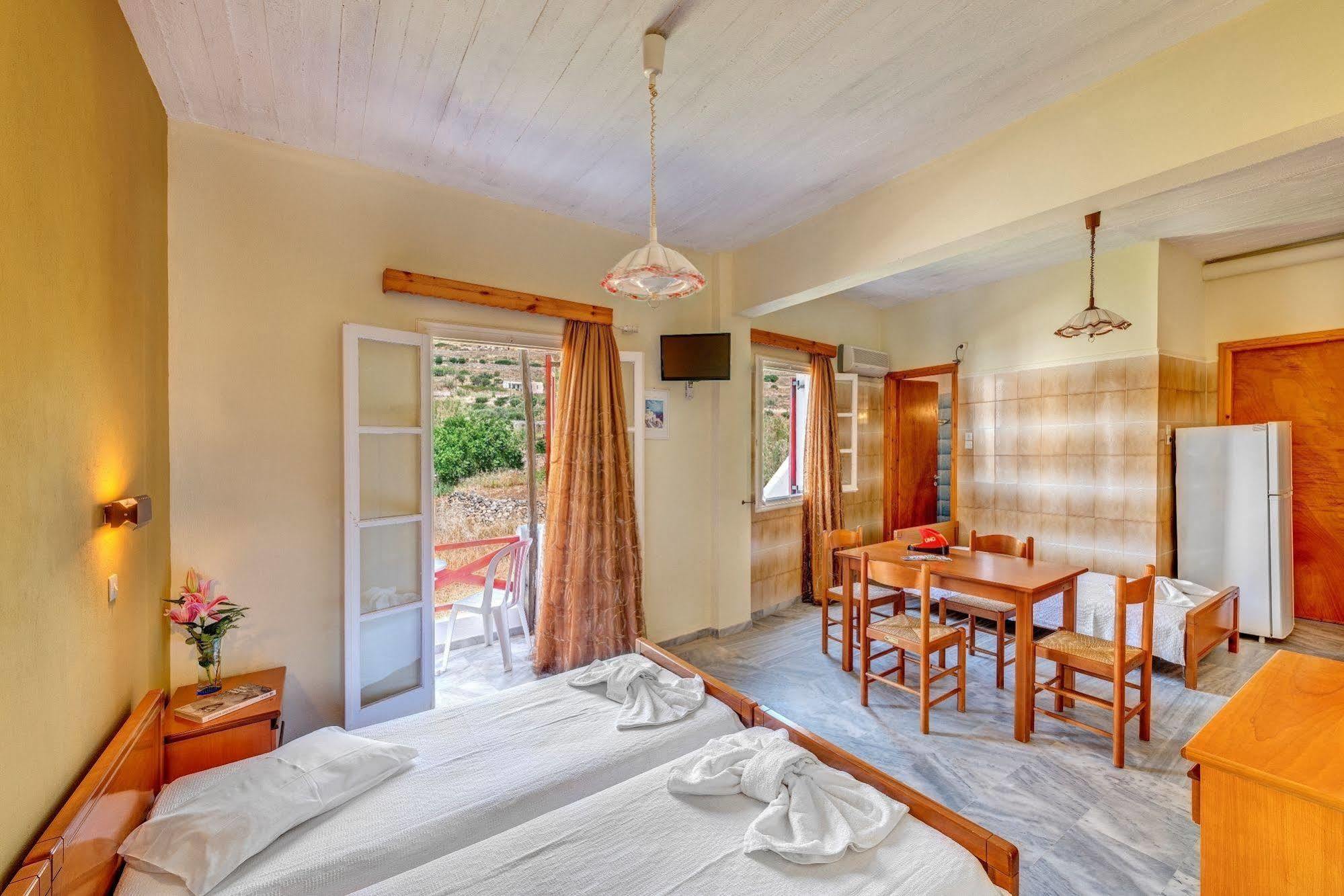 Hotel Smaragdi Apartments Vissa Екстер'єр фото