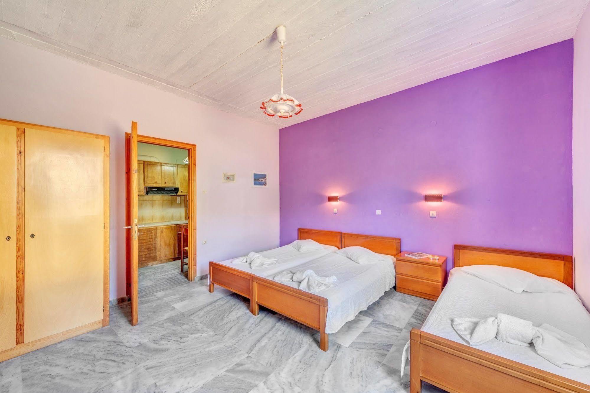Hotel Smaragdi Apartments Vissa Екстер'єр фото