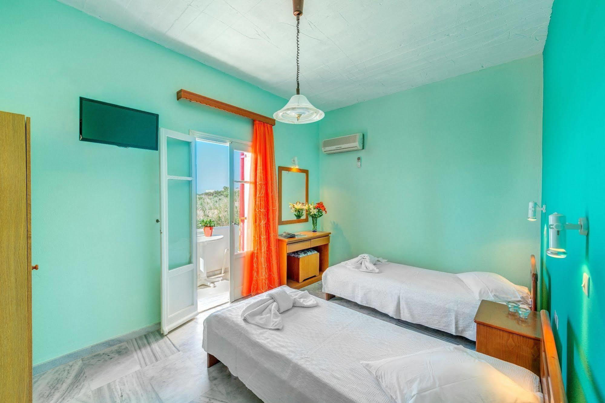 Hotel Smaragdi Apartments Vissa Екстер'єр фото