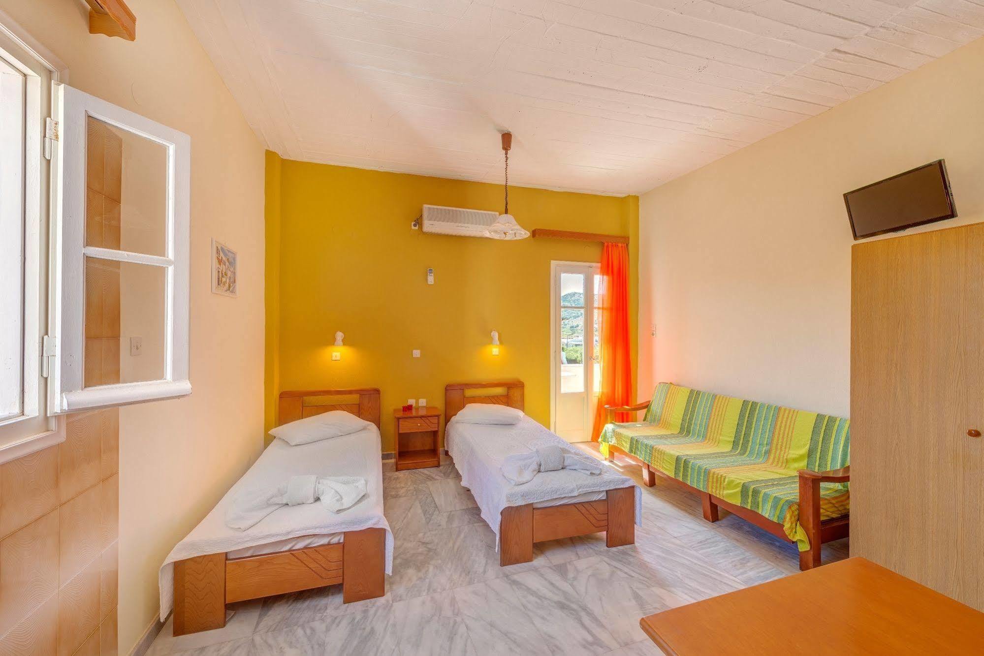 Hotel Smaragdi Apartments Vissa Екстер'єр фото